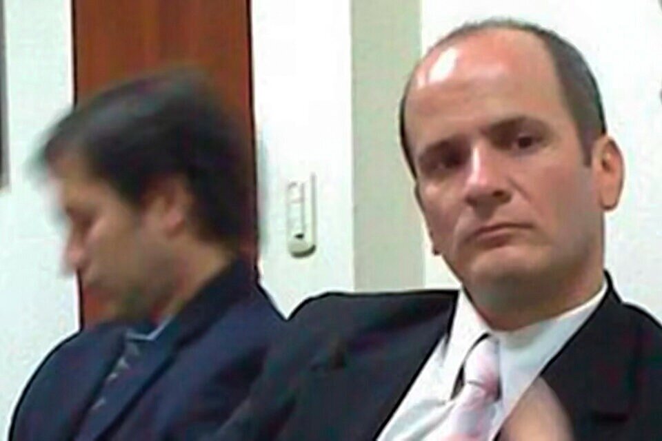 Piden la destitución del fiscal Claudio Scapolán, acusado de liderar una banda de policías y abogados