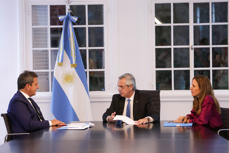 Sergio Massa, Alberto Fernández y Victoria Tolosa Paz definieron la medida en una reunión en Olivos. (Fuente: Télam)