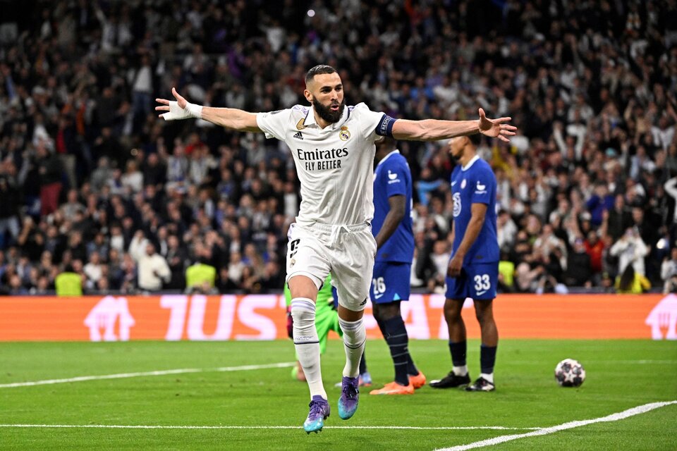 Karim Benzemá festeja el primero del Real Madrid. (Fuente: AFP)