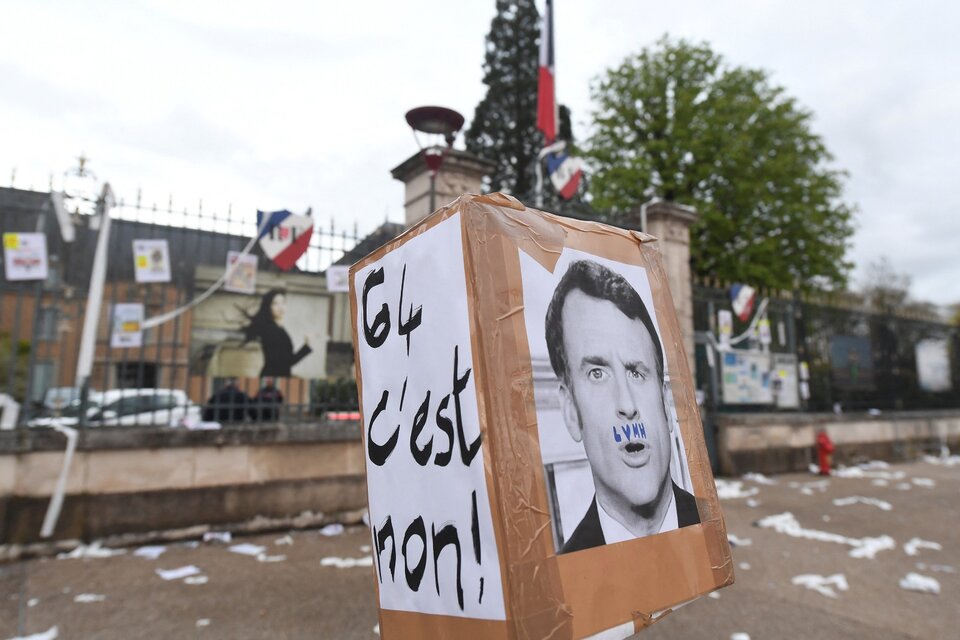 Macron promulgó de madrugada la reforma jubilatoria  (Fuente: AFP)