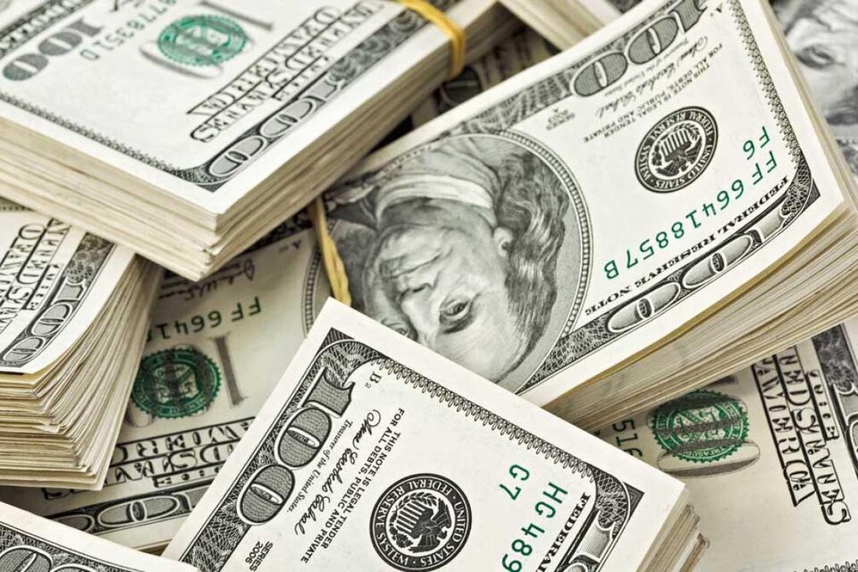 Un grupo de 25 empresas exportadoras han retenido dólares que deberían haber estado en el Banco Central. (Fuente: Archivo)
