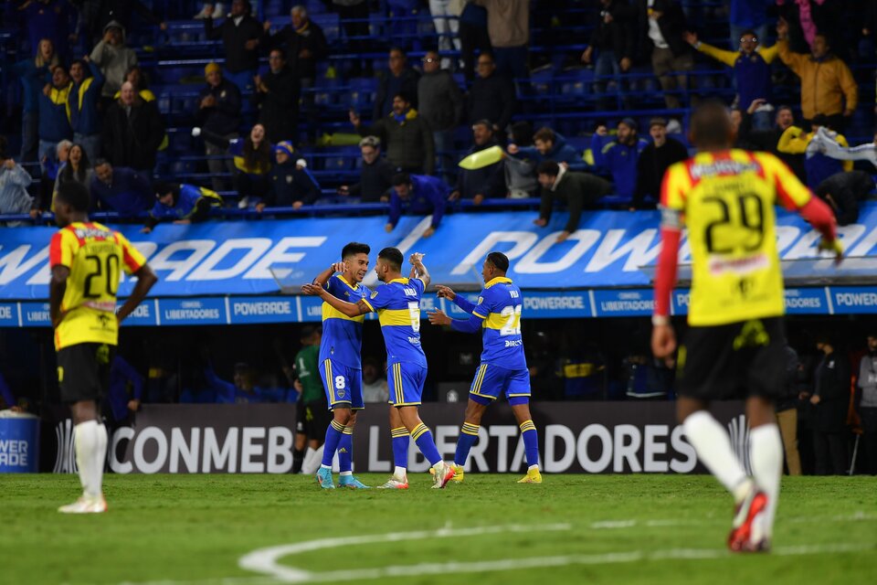 Boca celebra el triunfo frente al conjunto colombiano (Foto: Télam).