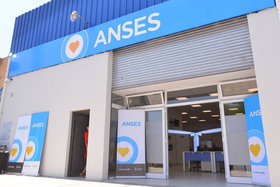 Tramite cambio de banco Anses. Imagen: Anses prensa.