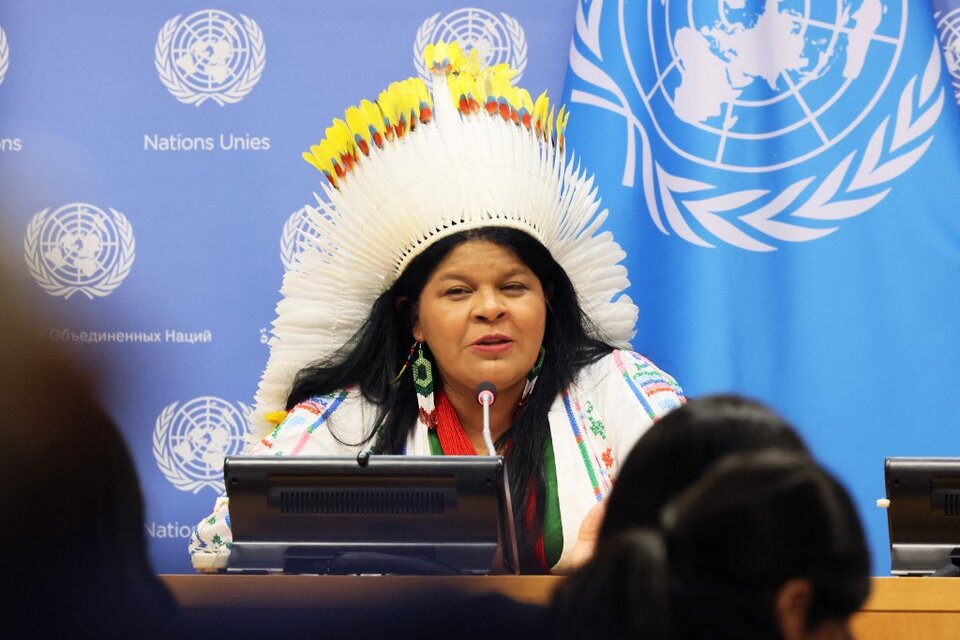 Sonia Guajajara, ministra de Pueblos Indígenas (Fuente: AFP)