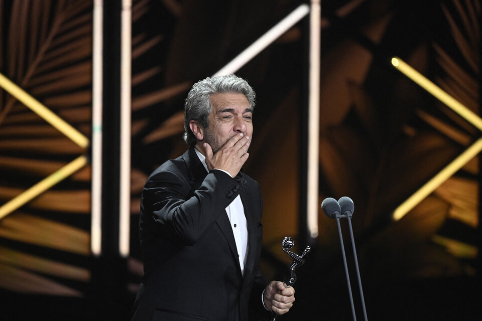 Ricardo Darín dedicó su premio al fiscal Julio César Strassera. (Fuente: AFP)