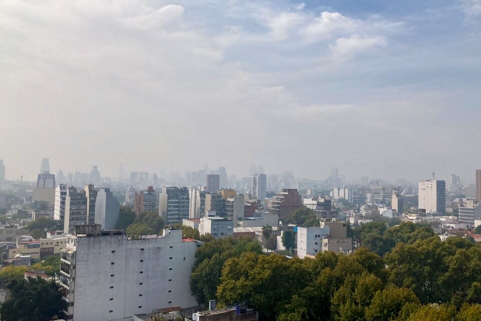 El incendio que se hizo humo en la Ciudad de Buenos Aires y diversas localidades (Fuente: NA)
