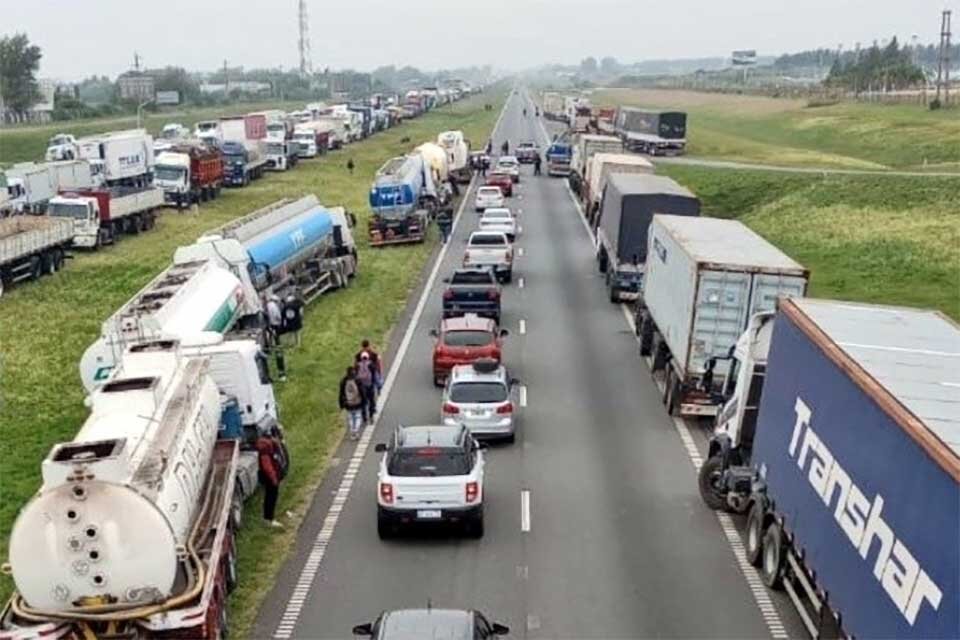 La medida provocó trastornos en las rutas de la región.