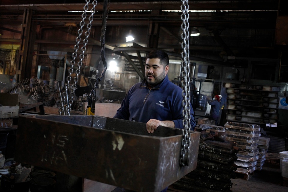 La industria retrocedió 1,3 por ciento.