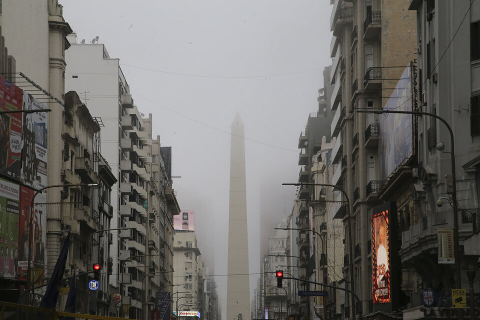 Otro día con neblina en el AMBA.  (Fuente: Noticias Argentinas)