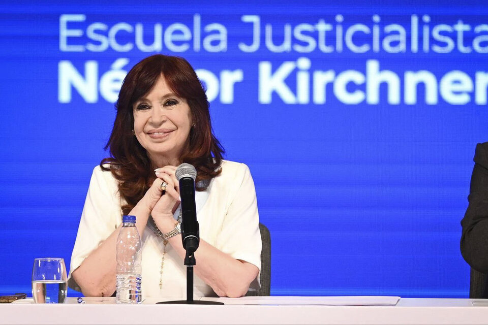 Cristina Kirchner durante el discurso que dictó en La Plata. (Fuente: Télam)