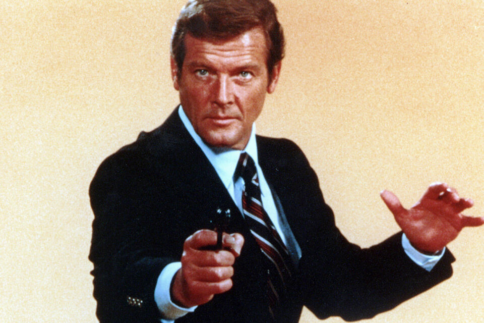 Roger Moore murió el 23 de mayo de 2017.