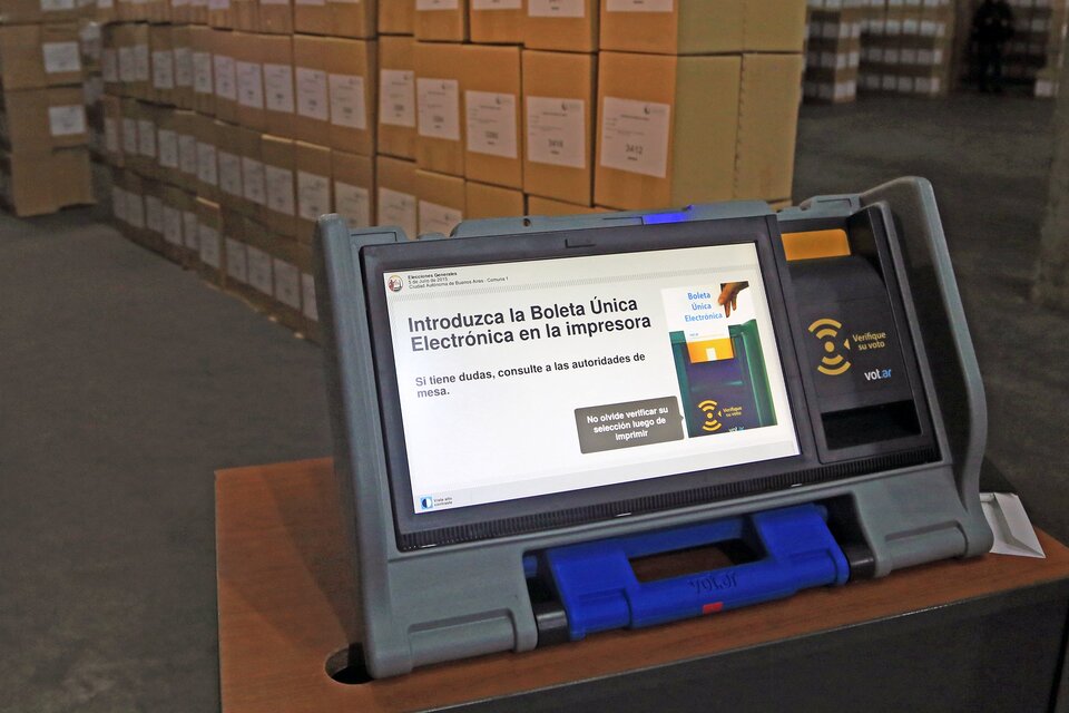Salta utiliza el sistema de voto electronico y hay un simulador en el sitio web del Tribunal Electoral para practicar (Fuente: NA)