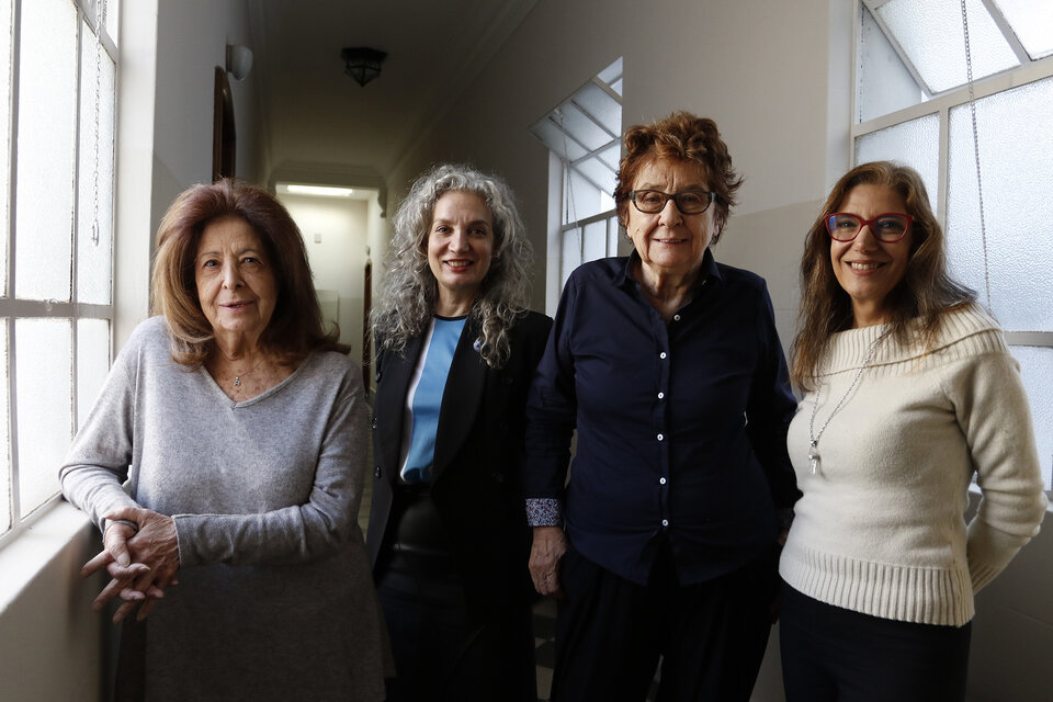 Muchnick, Farji, Stantic y Spataro, parte de la Asociación La Mujer y El Cine. (Fuente: Leandro Teysseire)