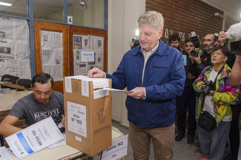 Sergio Ziliotto votó a las 10 de la mañana en la capital de La Pampa.