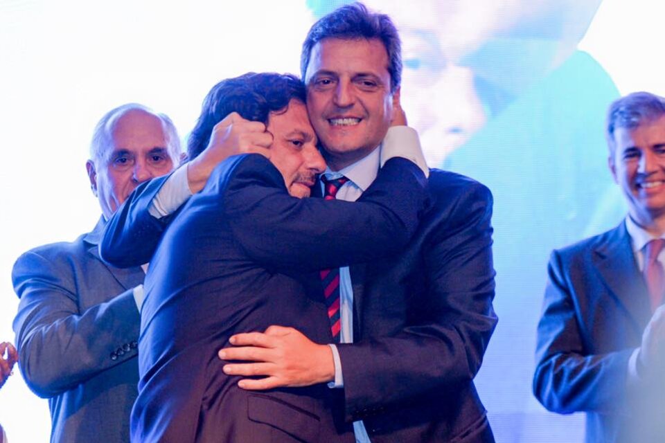 Sáenz y Massa en un acto a la presidencia de 2015. 