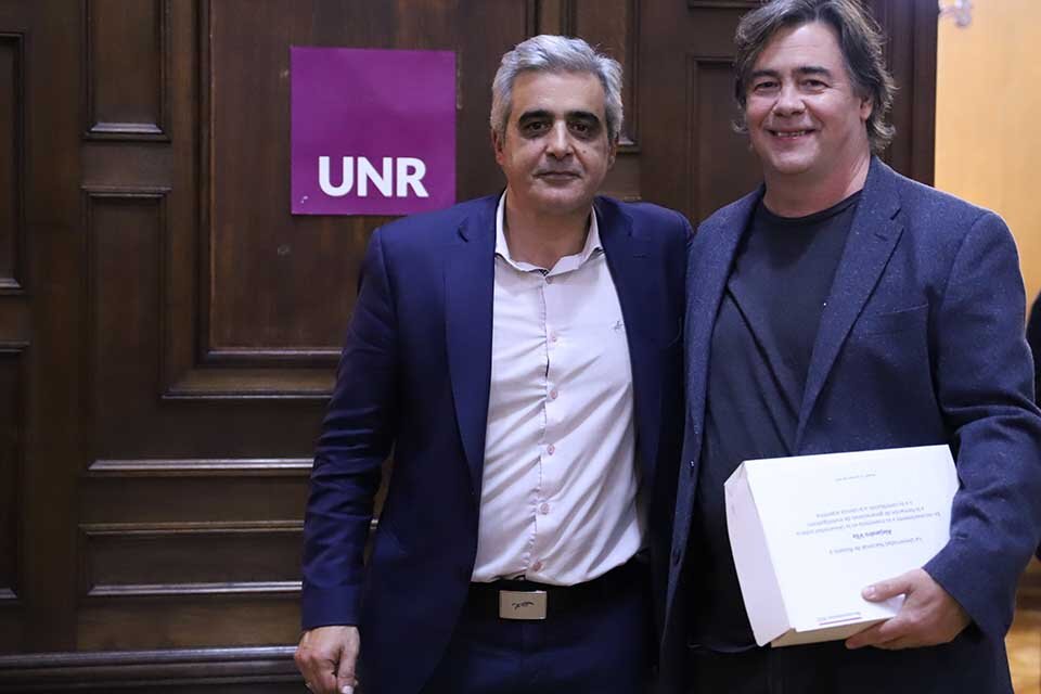 El rector Bartolacci con el doctor Alejandro Vila.
