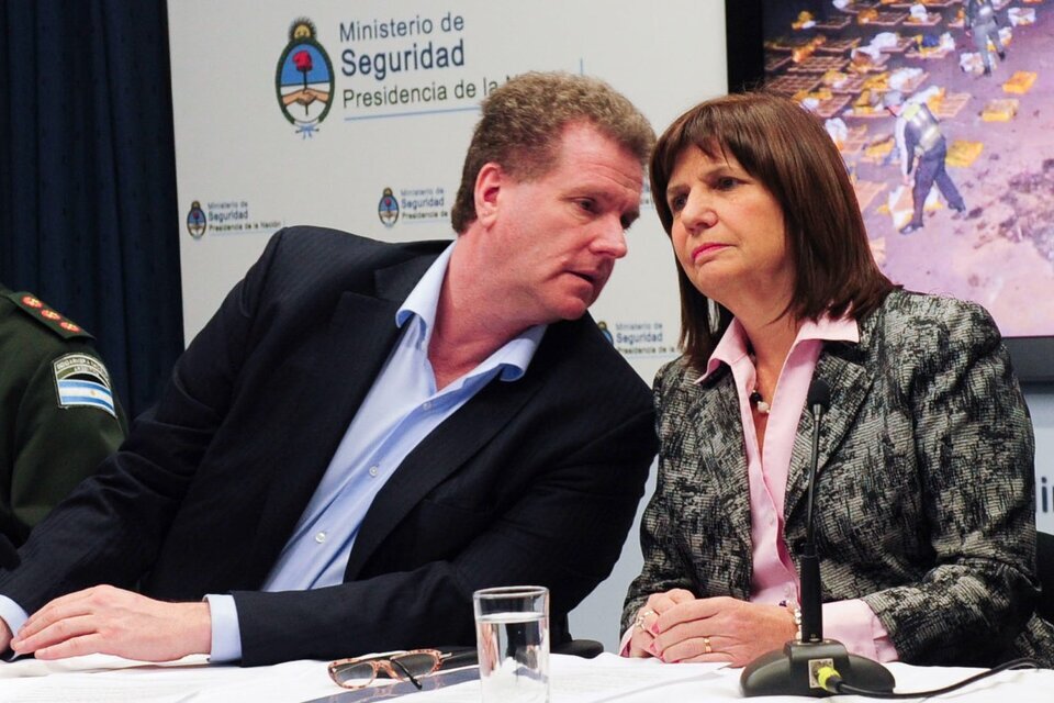 Gerardo Milman junto a su referente política, Patricia Bullrich. (Fuente: Télam)