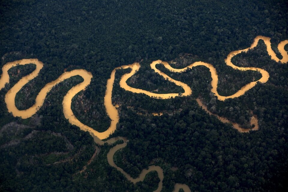 Vista aérea del Río Yanomami, en la reserva indígena yanomami, estado de Roraima, Brasil (Fuente: AFP)
