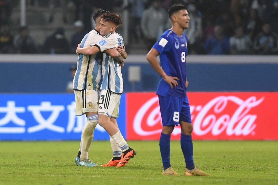 La selección argentina ganó un duro compromiso frente a Uzbekistán (Foto: Télam).