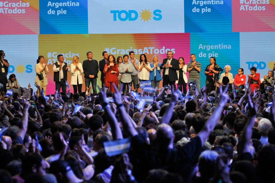 El festejo en el búnker del Frente de Todos tras la victoria en 2019.  (Fuente: Sandra Cartasso)