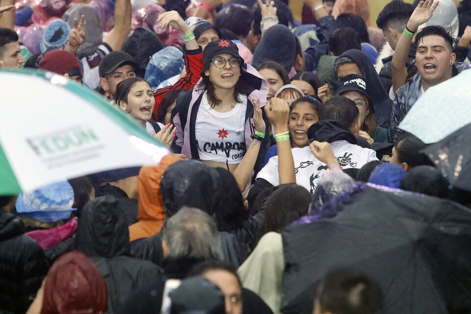 Una multitud fue a Plaza de Mayo a escuchar a Cristina Kirchner  (Fuente: Leandro Teysseire)
