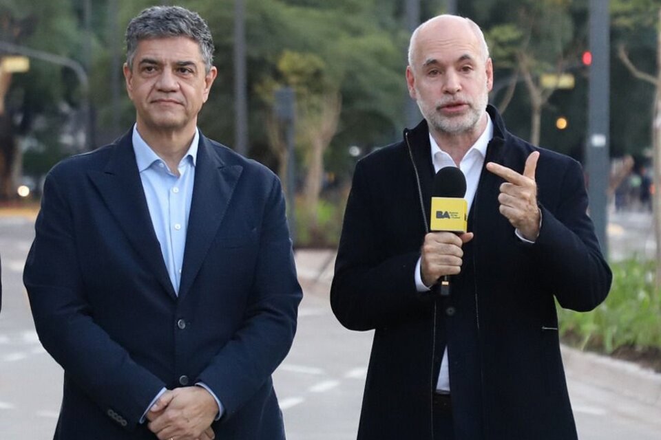 Jorge Macri y Horacio Rodríguez Larreta, durante un anuncio de campaña. 