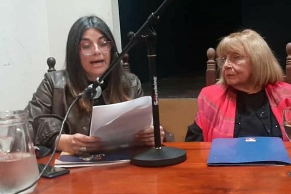 Karina Tapia e Hilda Angélica García. 