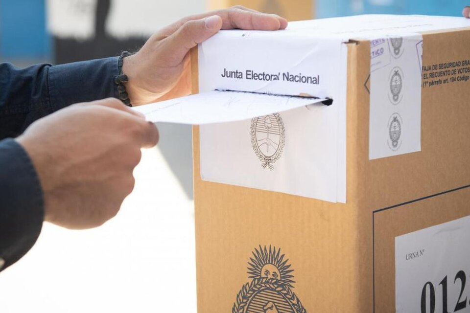 En las elecciones PASO 2023 de Chaco se usa boleta de papel.