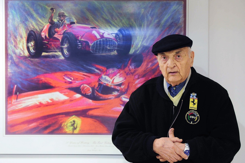 Froilán González, emblema del automovilismo argentino (Fuente: Télam)