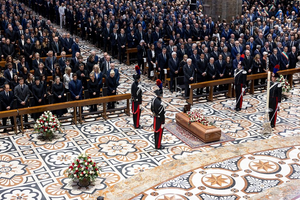 El funeral de Berlusconi en la catedral de Milán. (Fuente: EFE)