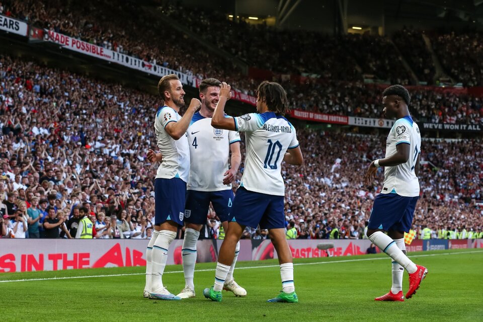 Inglaterra goleó 7-0 a los macedonios en Old Trafford.  (Fuente: EFE)