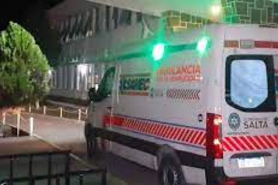 Un chofer murió tras ser aplastado por una ambulancia
