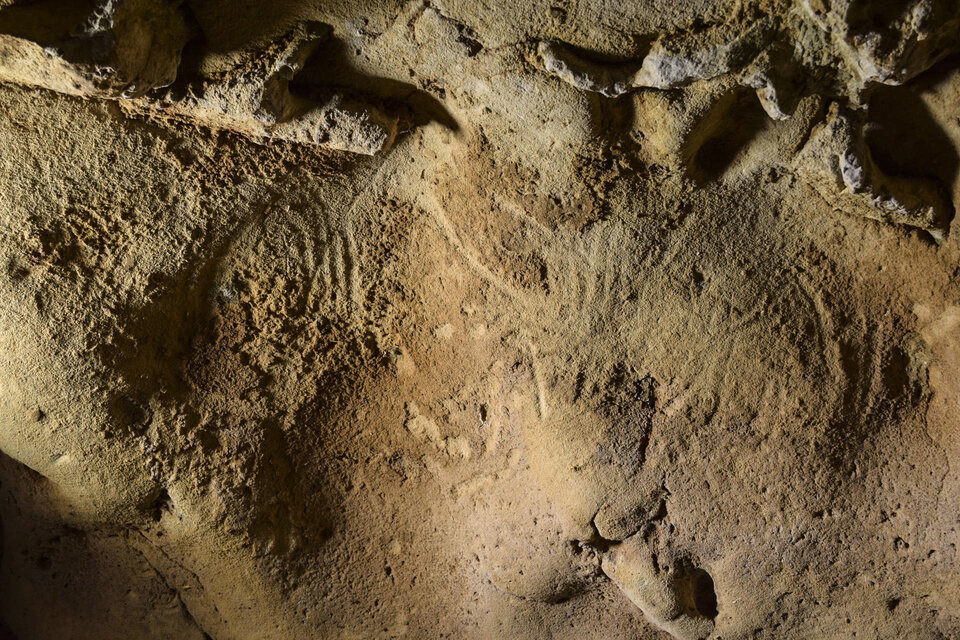 Una cueva en Francia alberga los grabados más antiguos hechos por neandertales  (Fuente: EFE)