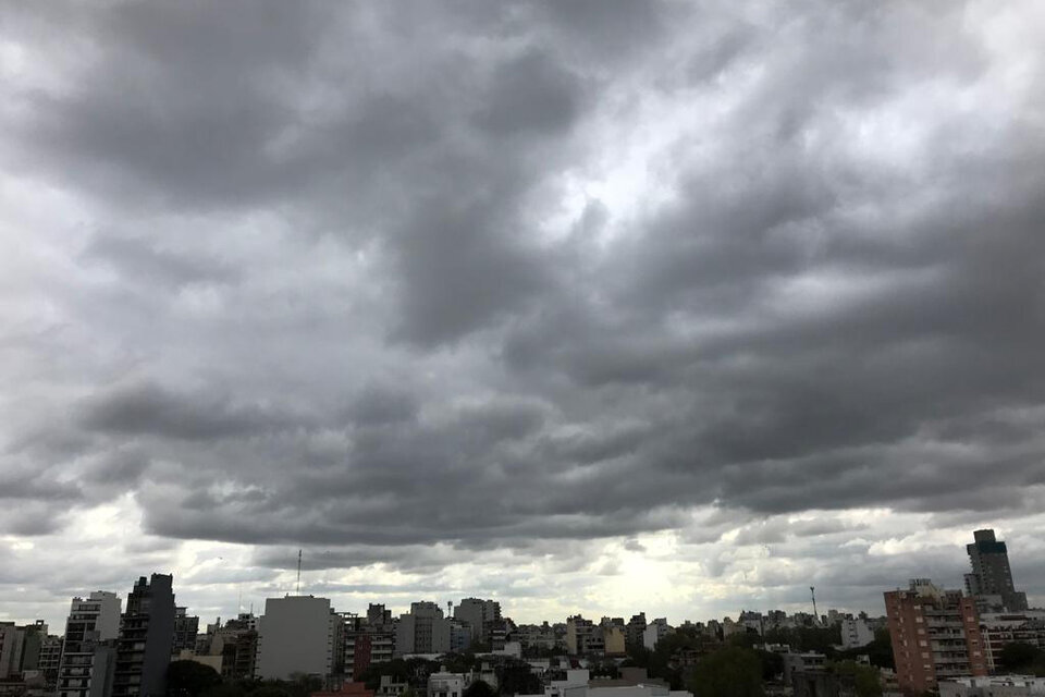 El clima en CABA este domingo se presenta mayormente nublado. (Fuente: Sandra Cartasso)