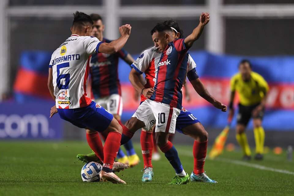 Nahuel "Perrito" Barrios marcó el cuarto gol para el Ciclón (Fuente: Télam)