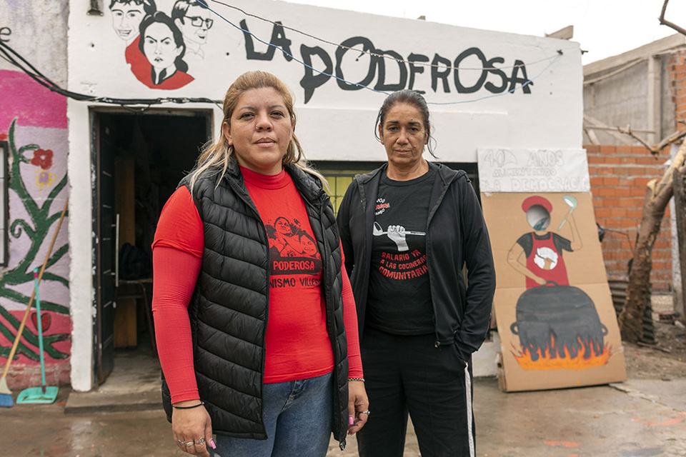 Mari Vega, referente de la Poderosa en Rosario y María Claudia Albornoz, vocera de la organización.  (Fuente: Andres Macera)