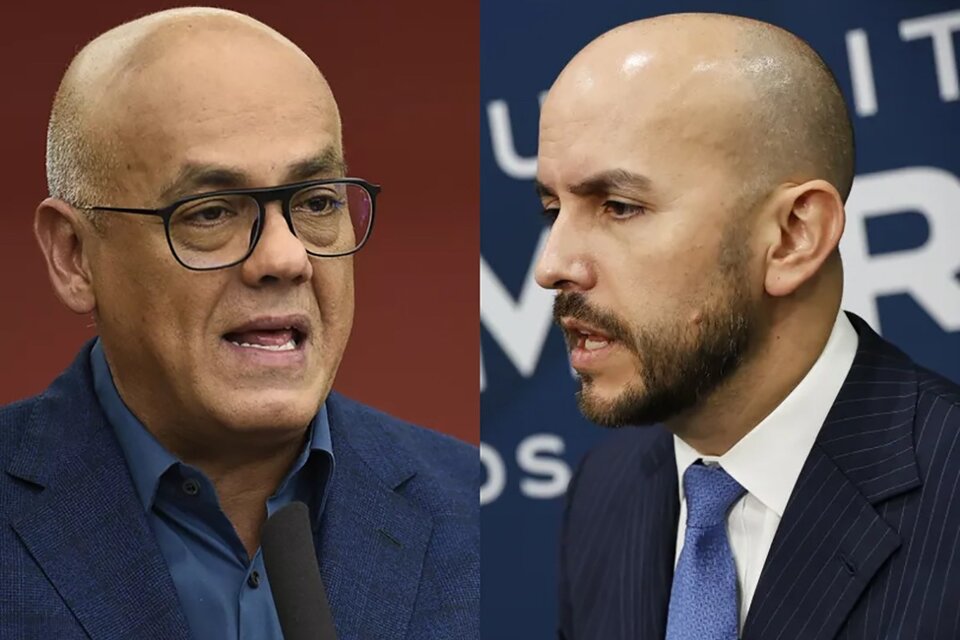 Jorge Rodríguez y Juan González, representantes de Venezuela y EE.UU. (Fuente: EFE)