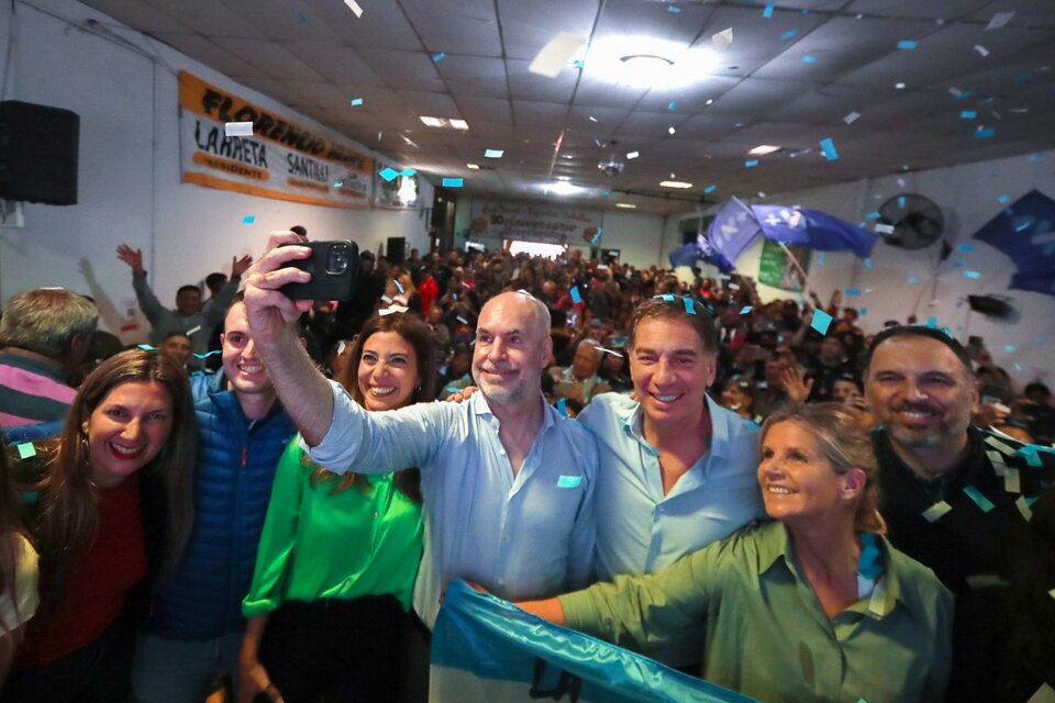Horacio Rodríguez Larreta hizo campaña junto a su candidato a gobernador bonaerense, Diego Santilli.