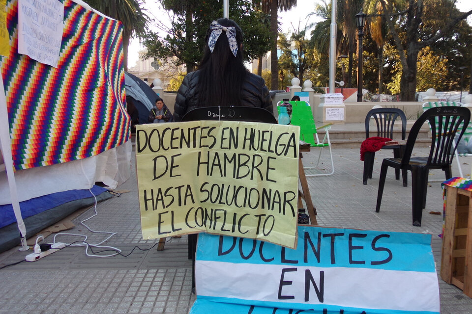 La resistencia docente regresó a la plaza (Fuente: Analía Brizuela)