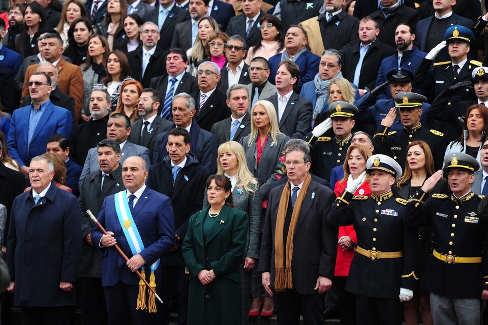 El acto central en Tucumán encabezado por el gobernador Juan Manzur.  (Fuente: Télam)