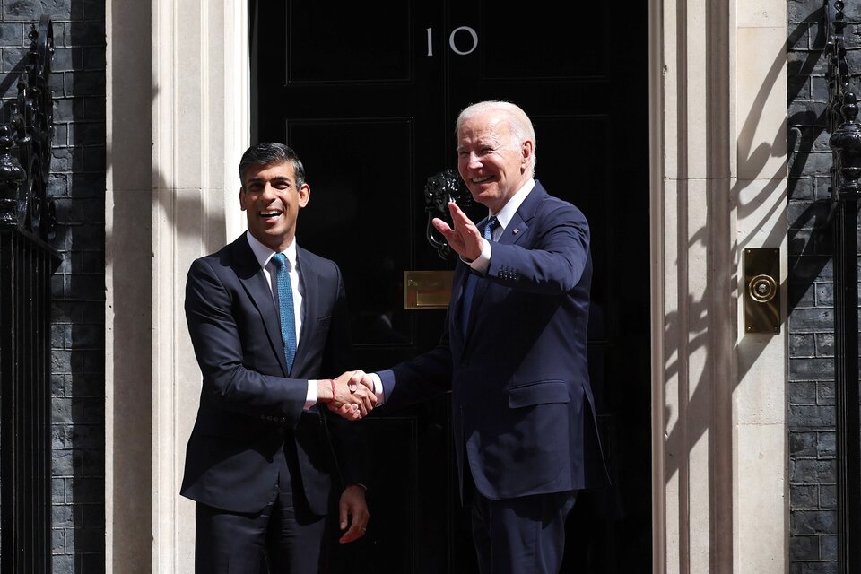 Joe Biden y Rishi Sunak se reunieron en Londres. (Fuente: EFE)