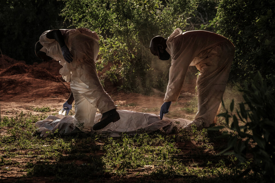 Los 403 cuerpos fueron encontrados en el bosque de Shakahola, en la zona costera de Kenia. (Fuente: AFP)