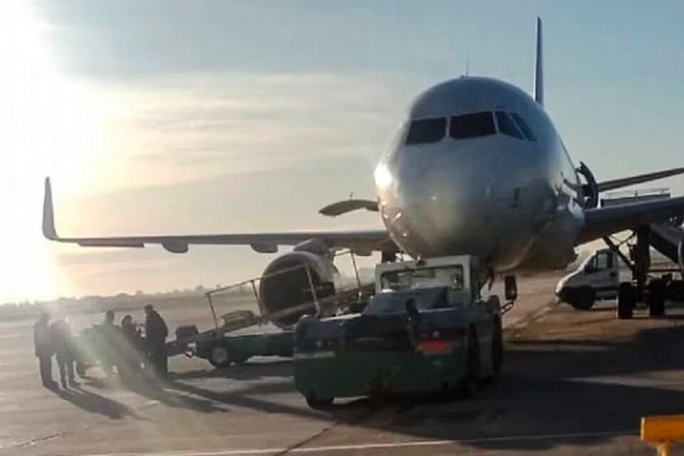 El vuelo a Lima despegó con tres horas de demora tras la frase "Podríamos haber traído una bomba".  (Fuente: Twitter)