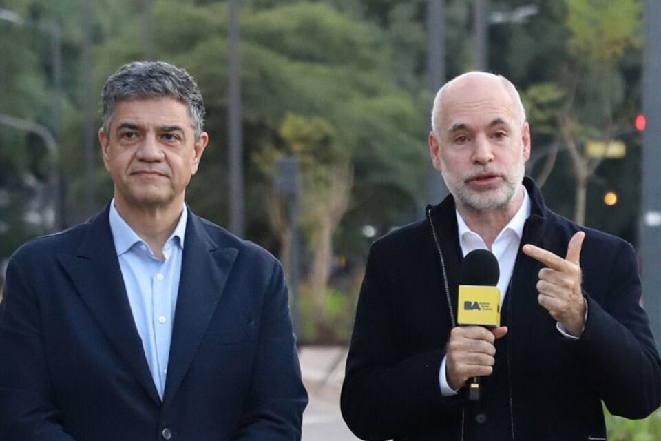 El ministro de Gobierno porteño, Jorge Macri, y el jefe del gobierno de CABA, Horacio Rodríguez Larreta. (Fuente: NA)