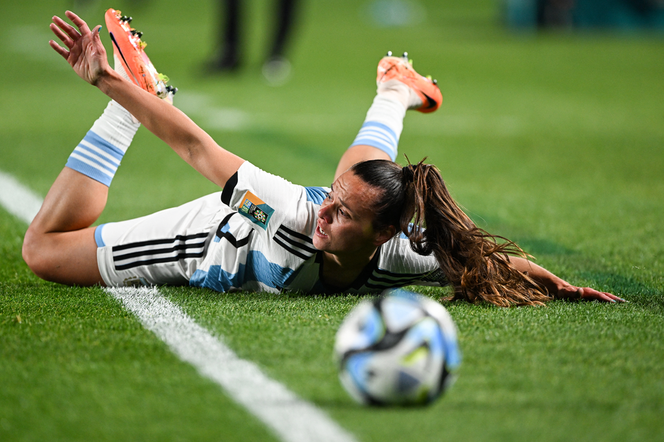 La mediocampista de la selección argentina Florencia Bonsegundo. (Fuente: AFP)