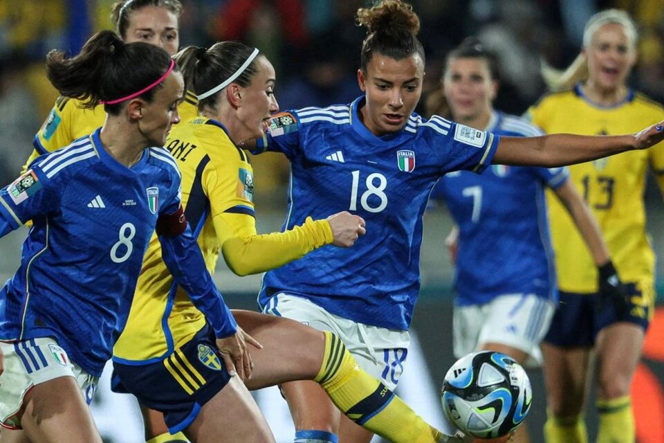 Suecia, imparable. Argentina está obligada a ganarle a Suecia y esperar el resultado de Italia y Sudáfrica, para avanzar.