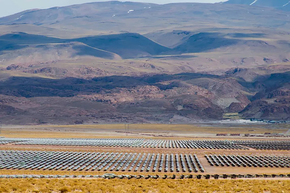 El parque solar Cauchari, ubicado en Jujuy, es el más grande de América latina.