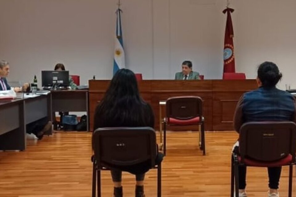 Audiencia de juicio contra dos mujeres