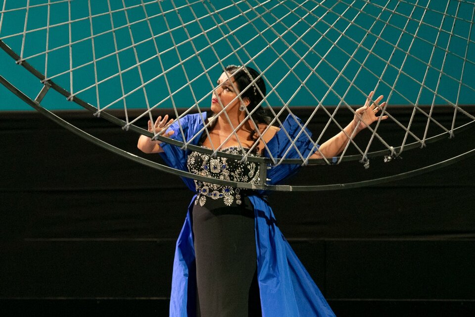 La cantante nacida en Krasnodar hace gala de una voz redonda, plena, cristalina. (Fuente: Prensa Teatro Colón / Máximo Parpagnoli)