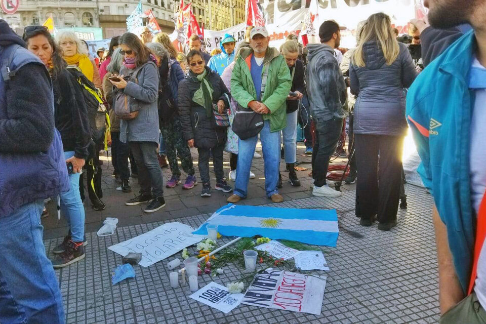 Un hombre murió tras una represión de la Policía porteña en el Obelisco. (Fuente: Bernardino Avila)